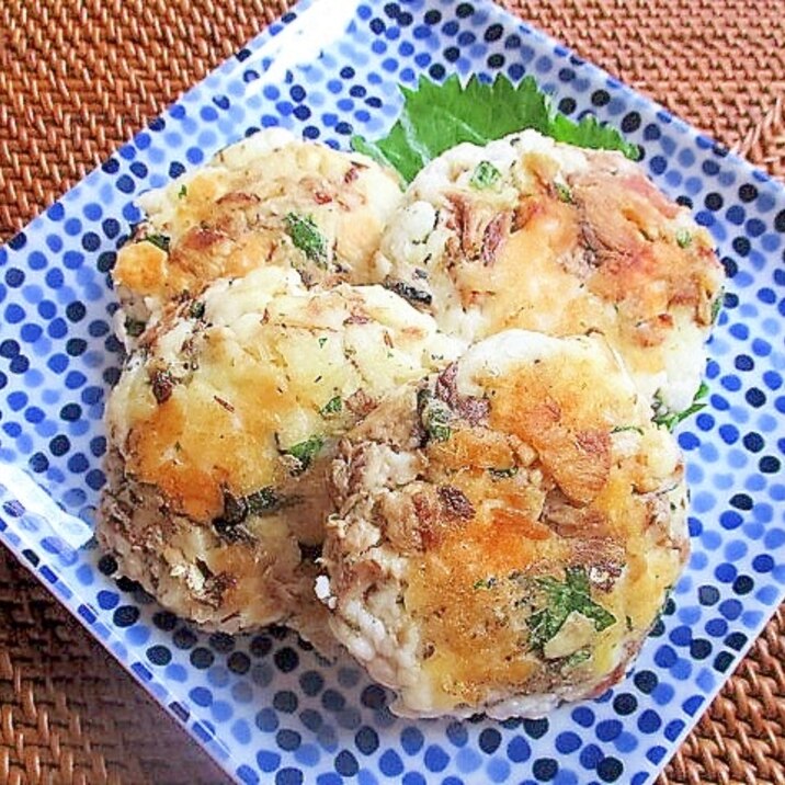 ヘルシー&節約おかず♪はんぺん鯖ーグ(梅と大葉)